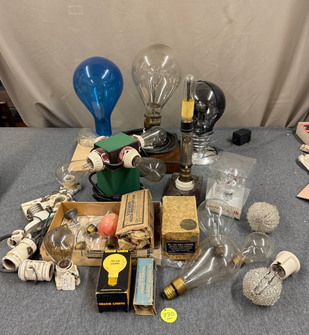 Group of Light Bulbs and Related Items (1 of 1)
