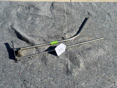 Phonograph Front Mount Horn Crane