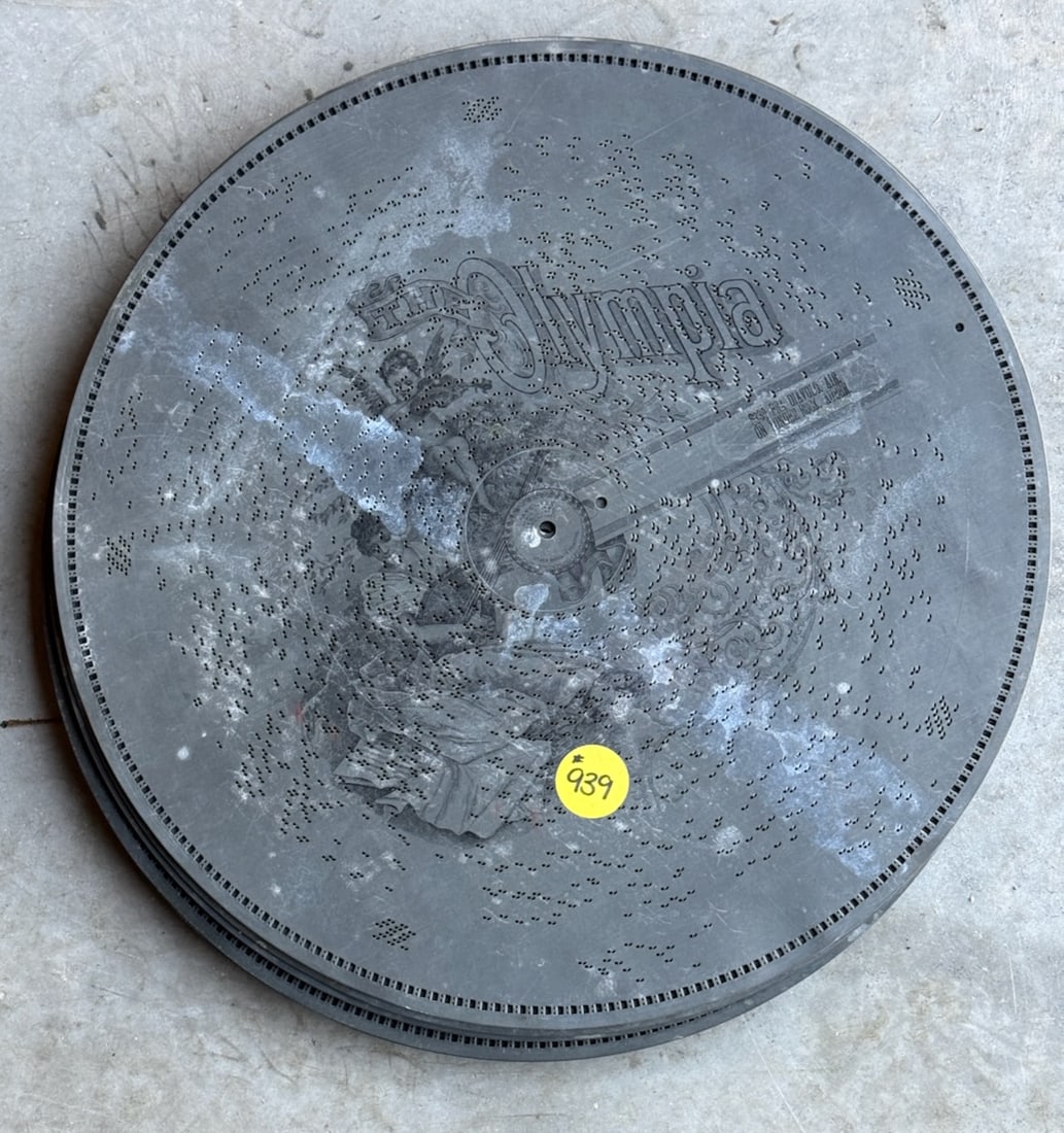 14 20-1/2" Olympia Music Disc (1 of 1)