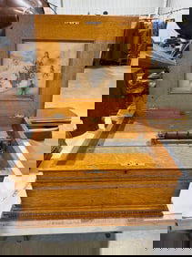 Regina 15-1/2" Disc Music Box