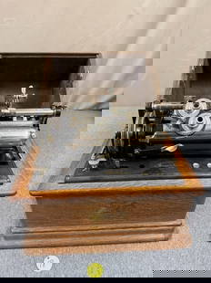 Edison Business Phonograph: Model E. No crank. Has recorder and reproducer intact