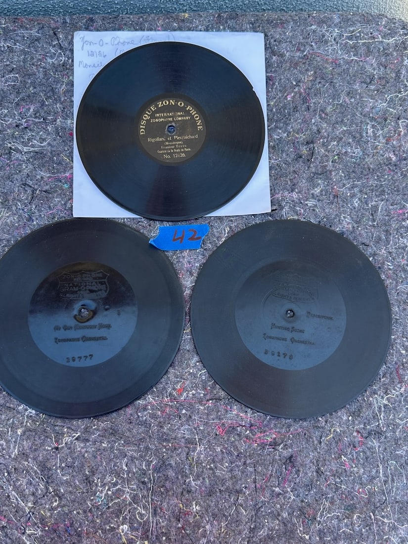 (3) Zonophone Disc Records (1 of 4)