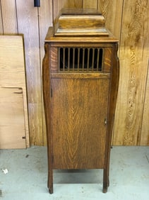Edison Amberola with Oak Babson Cabinet