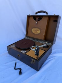 Sonora Suitcase Model Phonograph