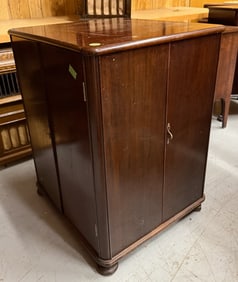 Large Triple Sided Disc Record Cabinet