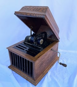 Edison Amberola 30 Cylinder Phonograph