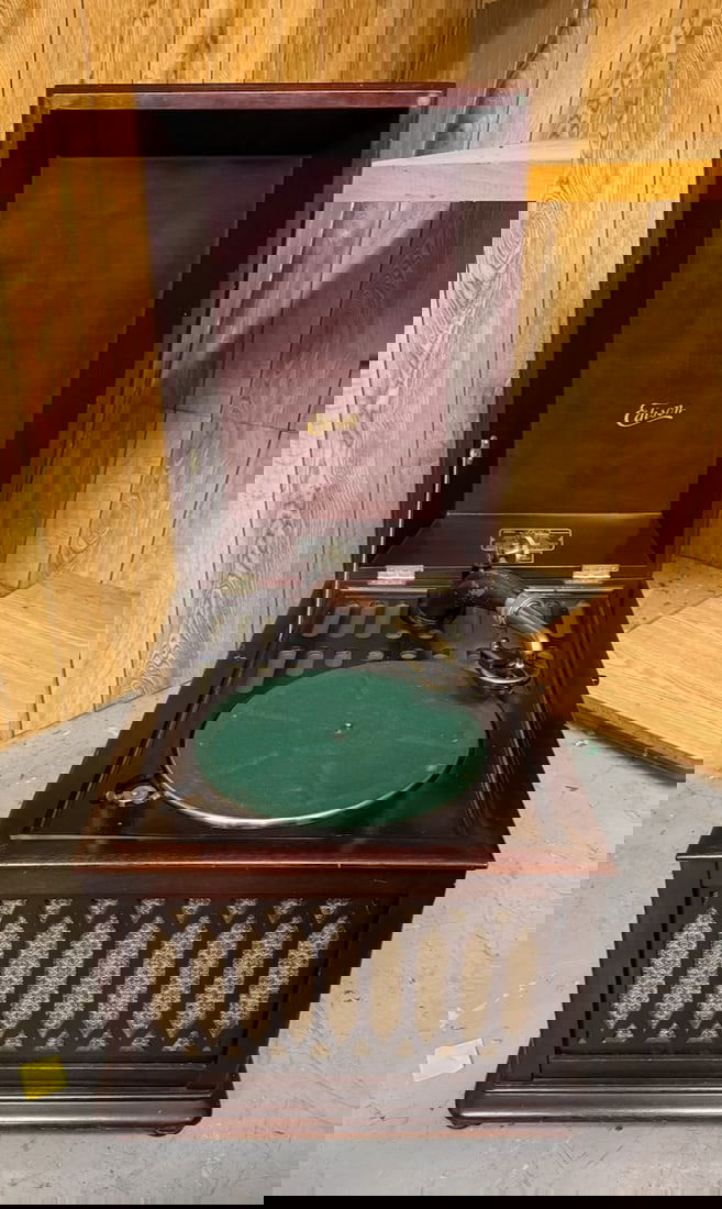 Edison B-80 Diamond Disc Phonograph (1 of 3)