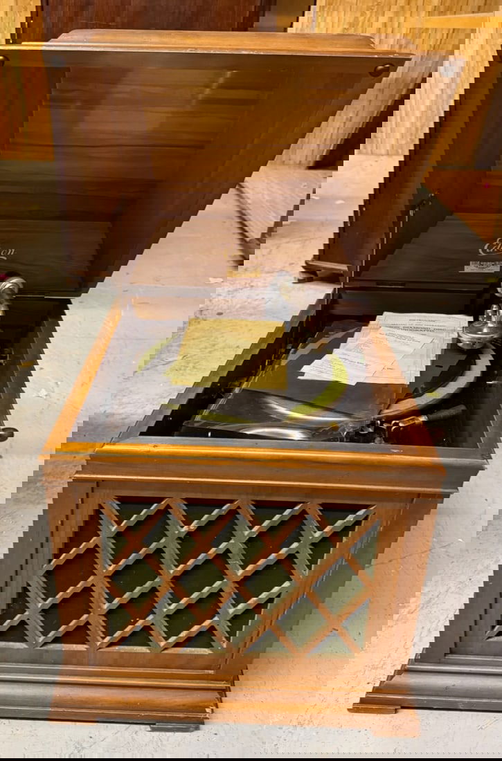 Edison B-19 Diamond Disc Phonograph (1 of 1)