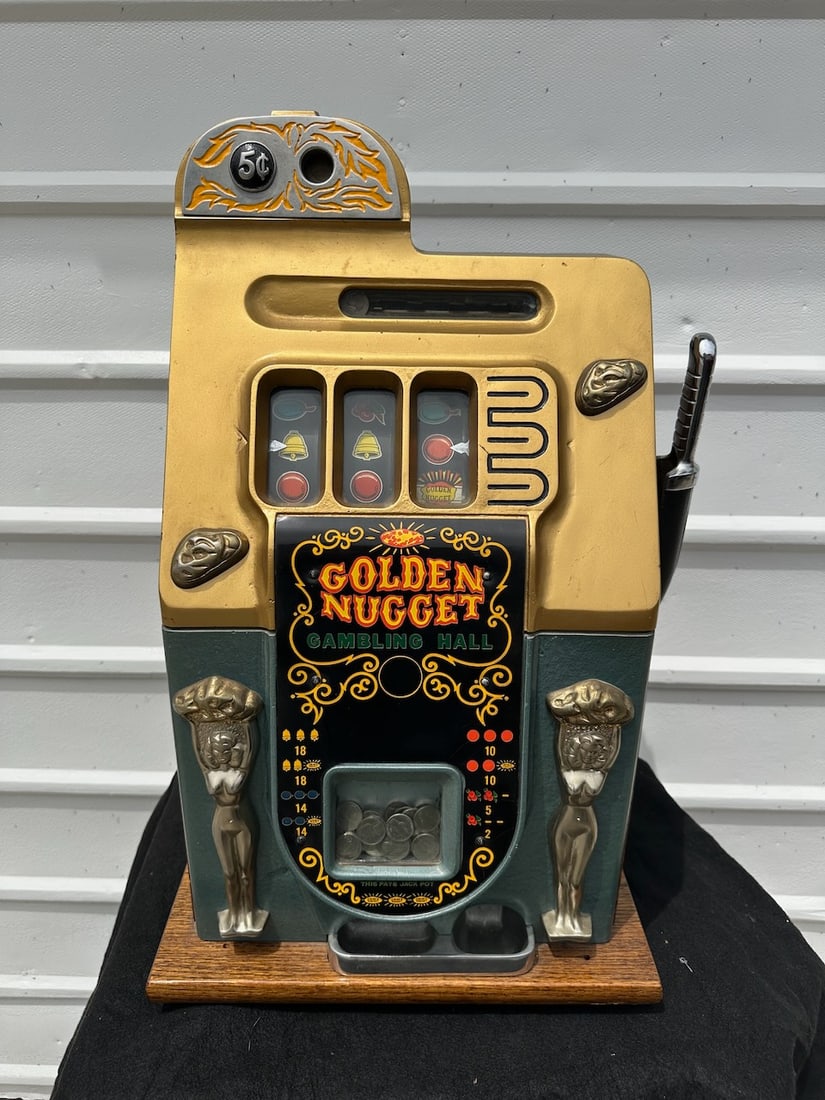 Mills Golden Nugget 5 Cent Slot Machine (1 of 3)