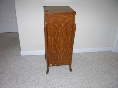Oak Disc Record Cabinet for Victrola IV