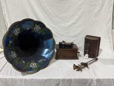 Antique Edison Cylinder Phonograph