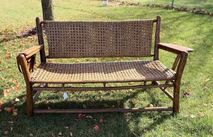 Excellent Rittenhouse style sofa