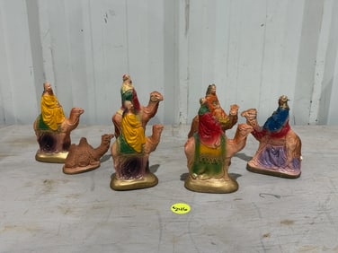 7 Nativity Plastic Figures
