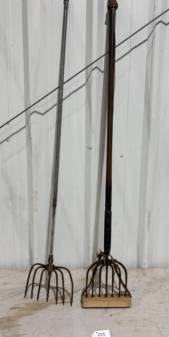 2 Antique Spears: 1 Lot