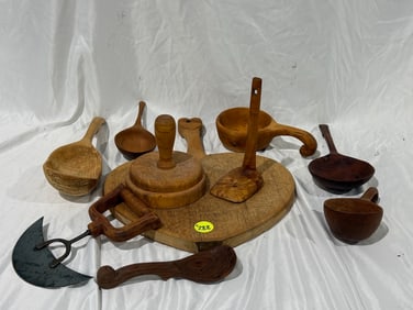 Group of Contemporary Wooden Ware