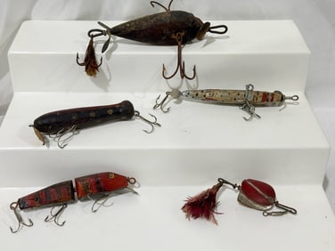 5 Carved Wooden Fishing Lures