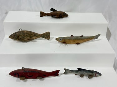 5 Carved Wooden Fishing Lures
