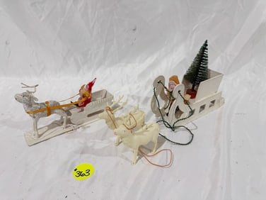 Santa, Sleigh & Reindeer