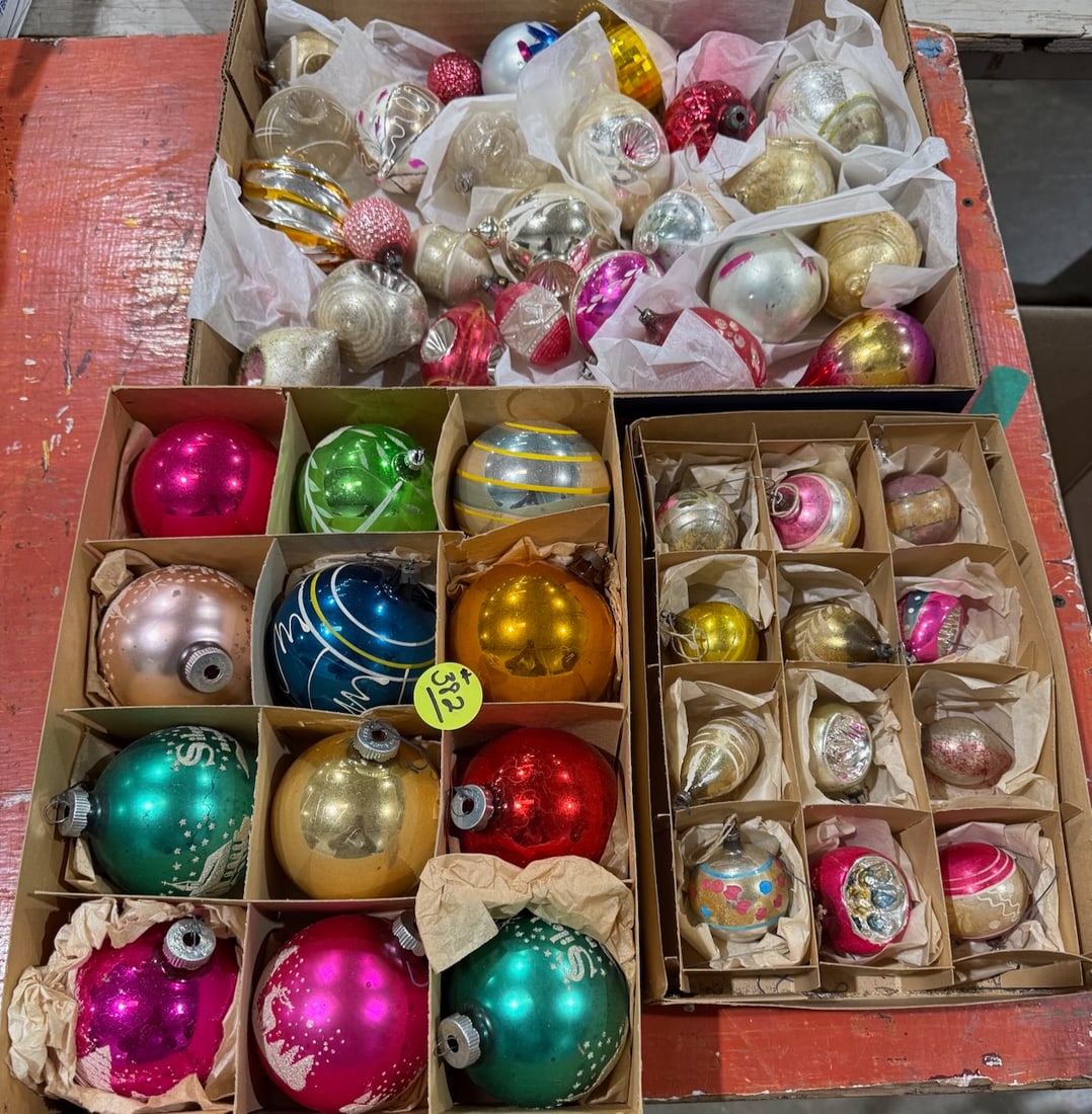Large Group of Christmas Bulbs: Many early fragile examples; nearly 50 pieces total