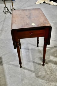 Walnut Drop-Leaf Stand w/1 Drawer