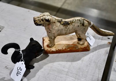 2 Nutcrackers Cast Iron