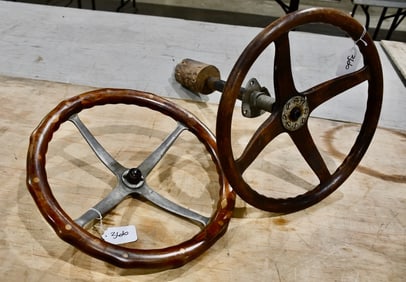 2 Excellent Wooden Steering Wheels