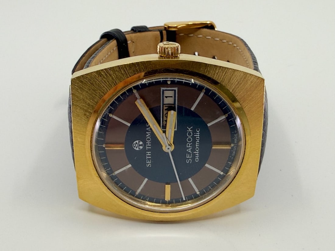Seth Thomas Wristwatch: Searock Automatic, wind, date-day, SS, 25mm, c1970