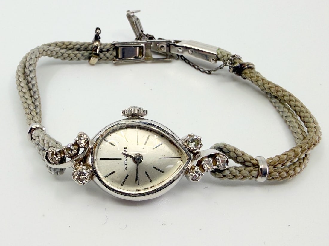 Wittenour Ladies Wristwatch (1 of 3)
