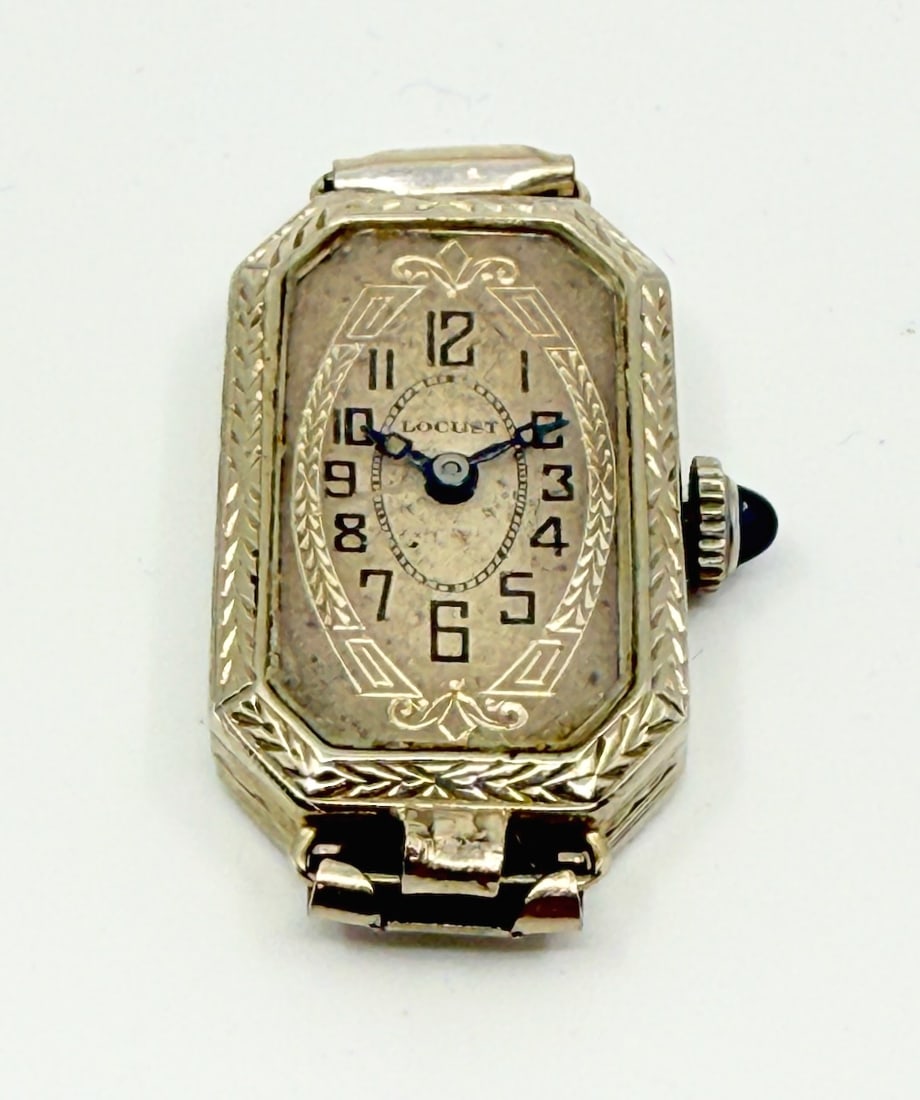 Locust Ladies Wristwatch: 14k, runs, c1940s. Total Weight 11.1g