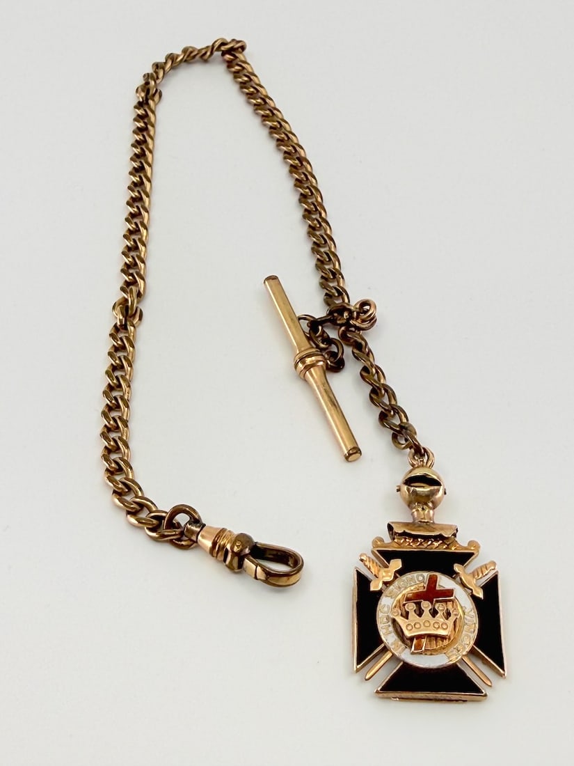10k Knights of Templar Medalion With G.F. Chain: 10k Medalion and Gold filled chain, 13" overall length. Total weight 29.7g