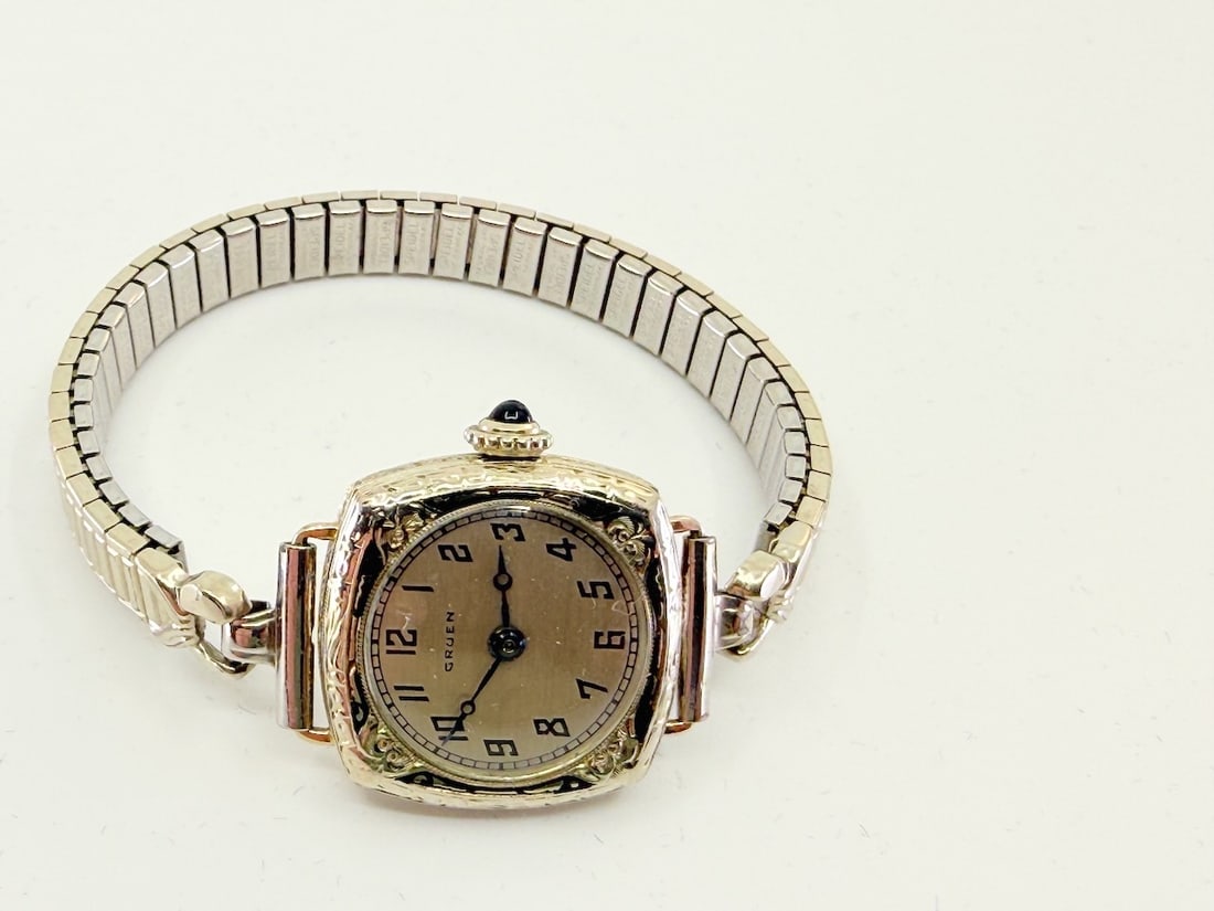Gruen Ladies Wristwatch (1 of 2)