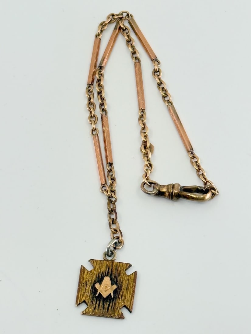Masons Masonic Pocket Watch Chain: Clasp & tag marked 14k. Medalion is not gold.