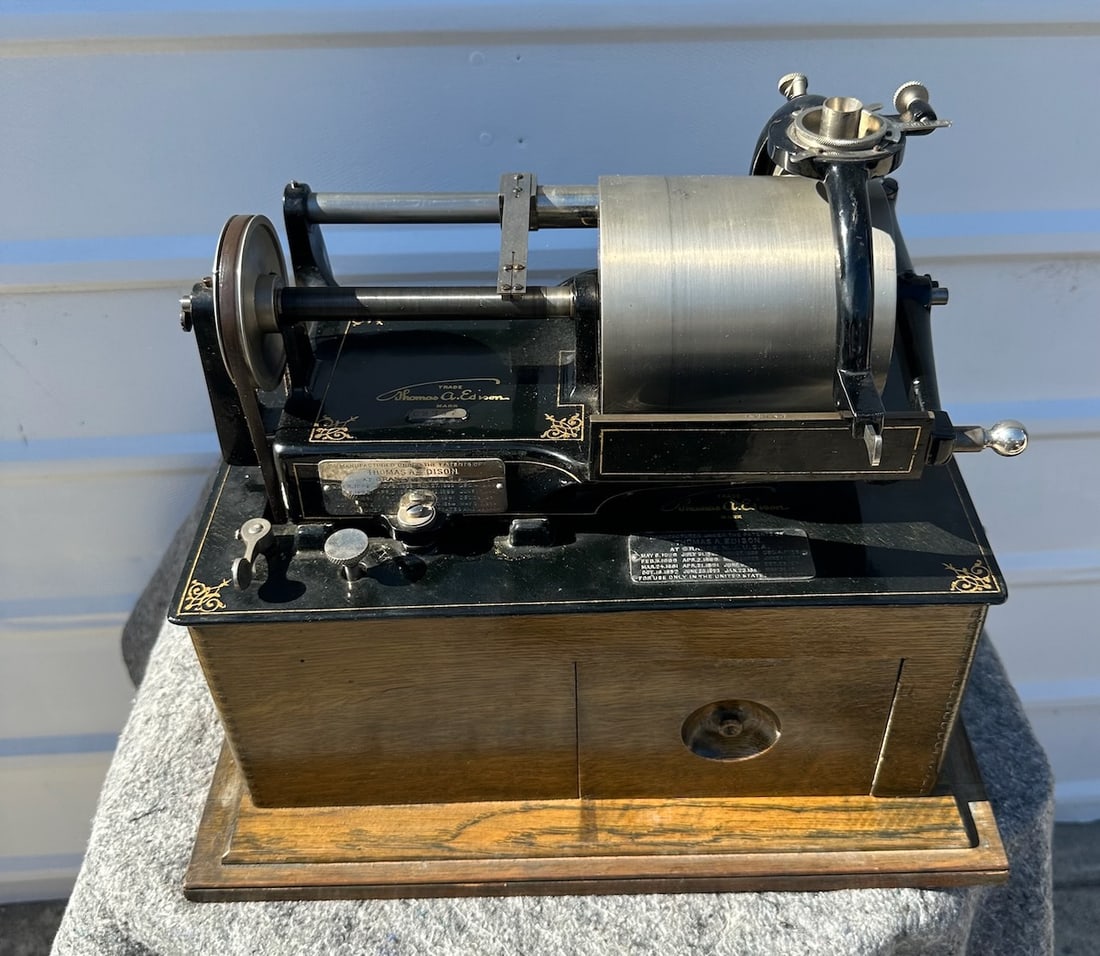 Edison Concert Cylinder Phonograph (1 of 5)