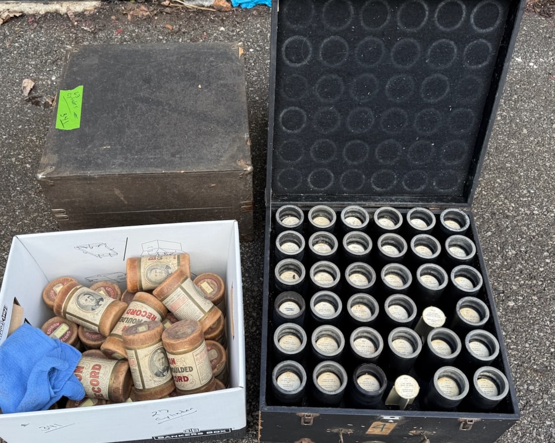 209 Cylinder Records (1 of 1)