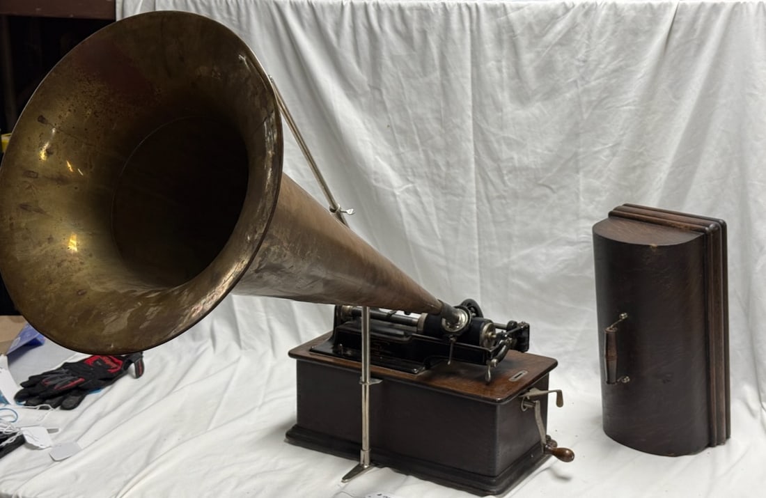 Edison Home Cylinder Phonograph (1 of 4)
