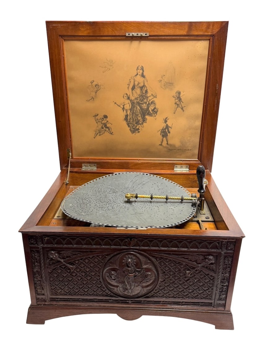 Regina 15-1/2" Style 9 Disc Music Box (1 of 10)