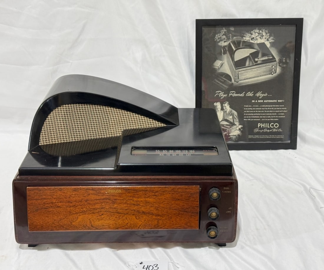 Philco “Boomerang?? Phonograph/Radio Model 49-1401 (1 of 5)