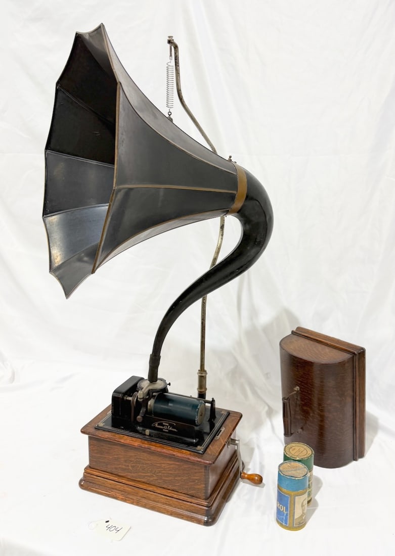 Edison Standard Phonograph with Original Cygnet Horn and Original Crane and Case Top w/handle (1 of 3)