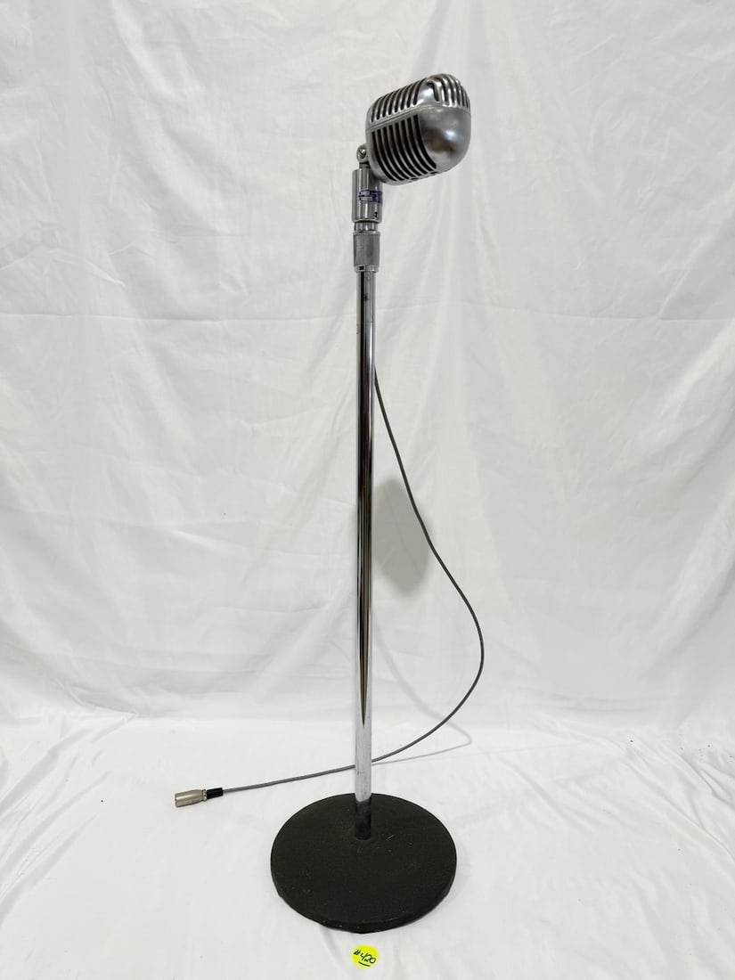 Vintage Shure Model 556 “Elvis?? Microphone (1 of 6)