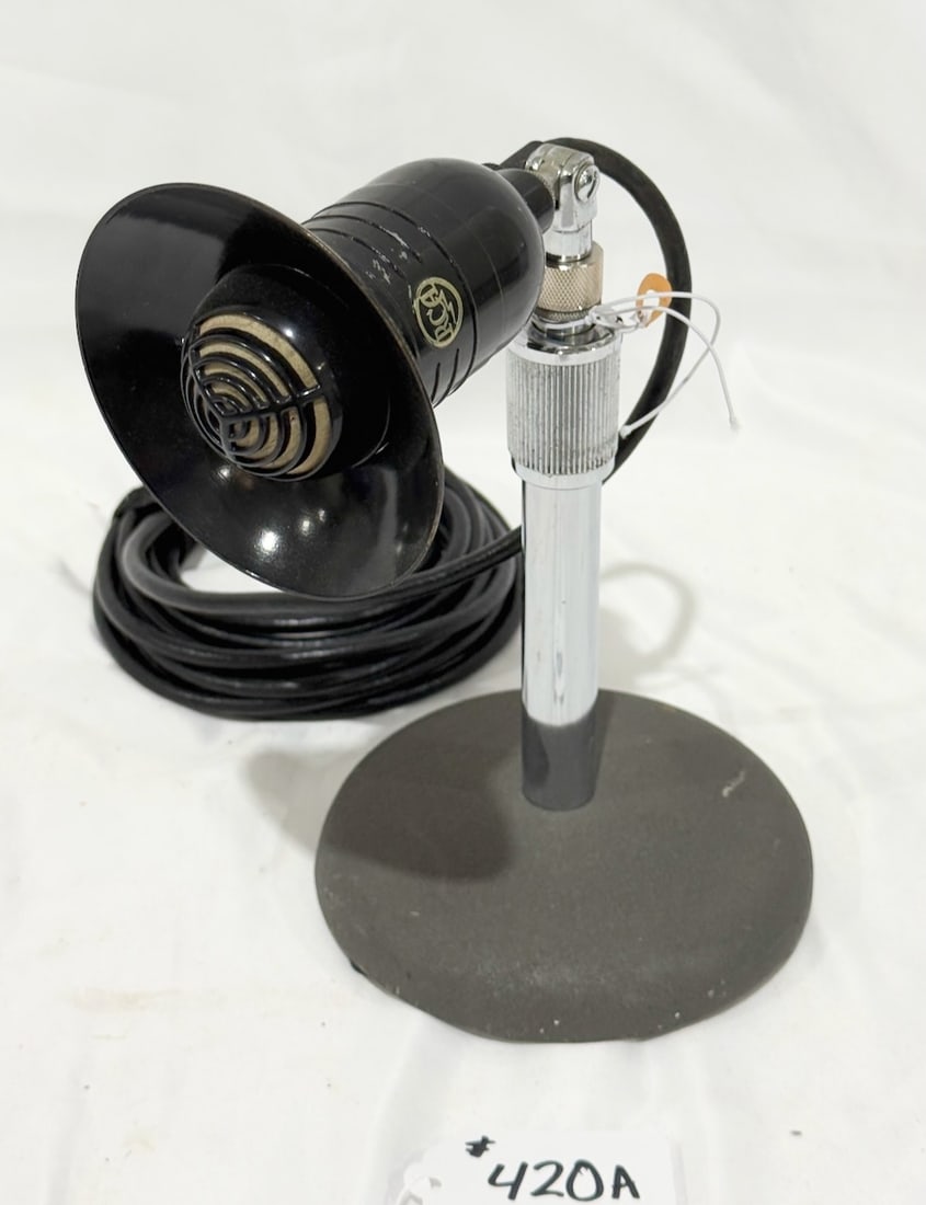 RCA Aero Pressure Microphone w/stand (1 of 3)
