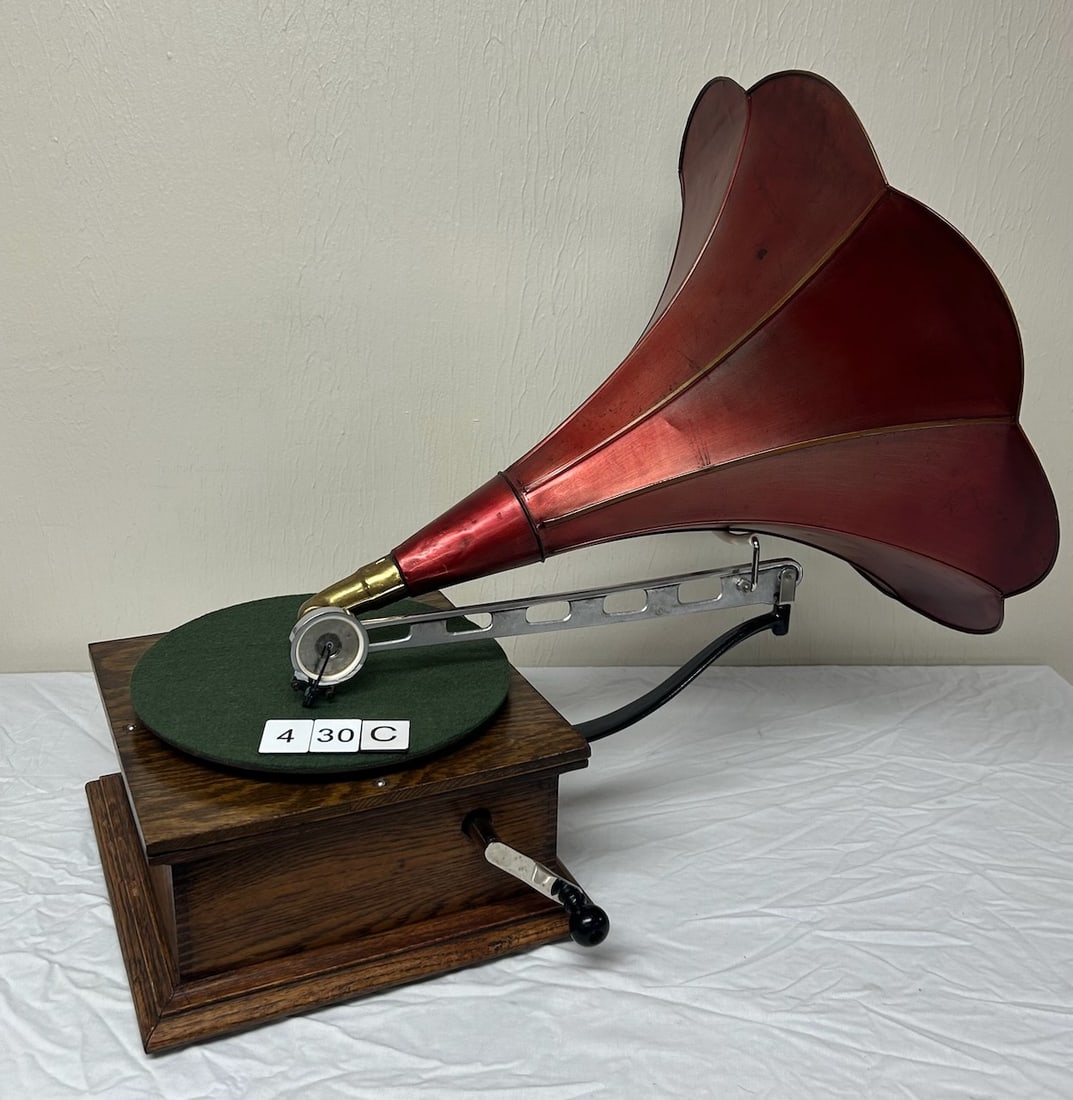 Standard X-2 Front Mount Disc Phonograph (1 of 3)