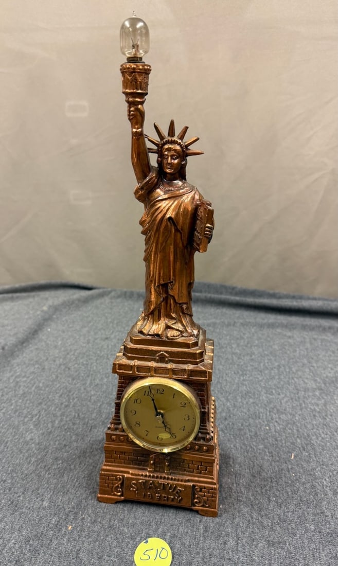 Statue of Liberty Clock (1 of 1)