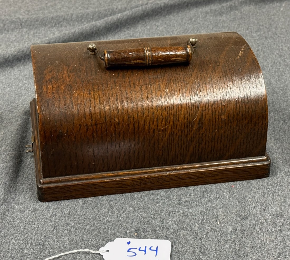 Edison Fireside Phonograph Cover (1 of 2)