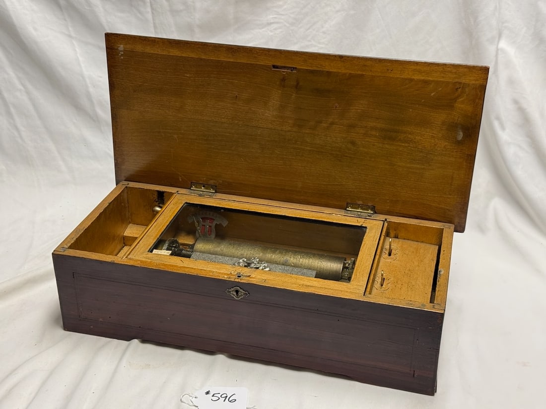 Swiss 8-1/2" Cylinder Music Box (1 of 5)