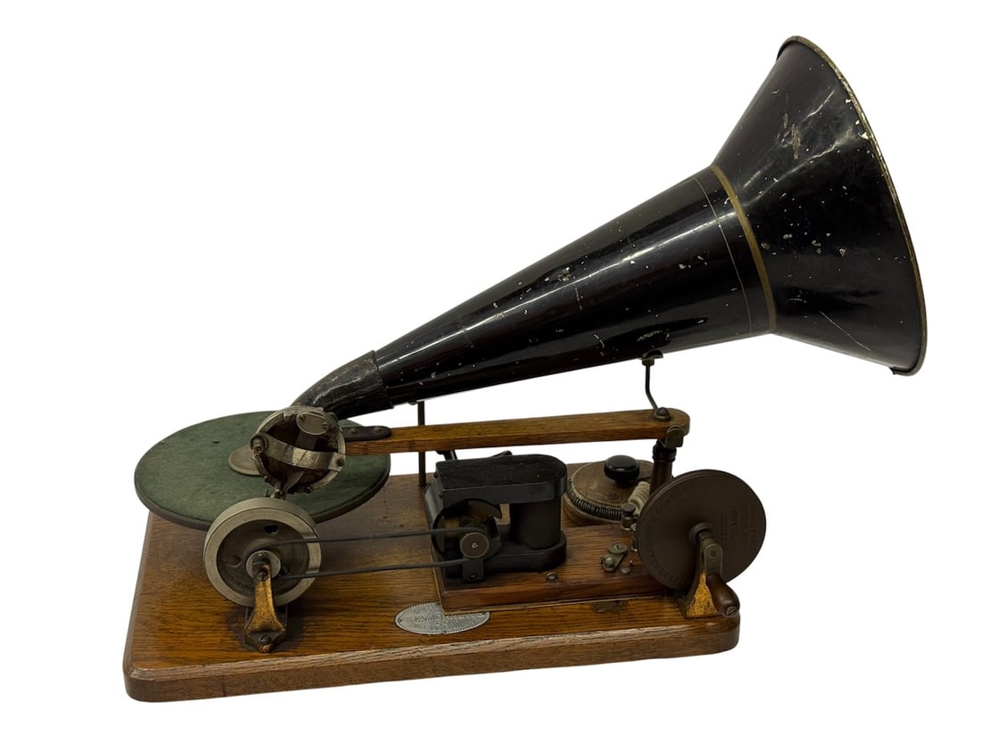 Rare Berliner Hand-Wind Gramophone with Electric Motor Conversion (1 of 19)