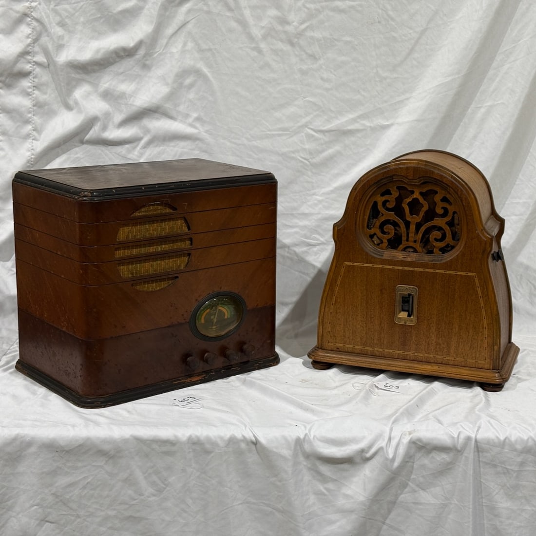 Musette Cathedral & Airline Radio (1 of 7)