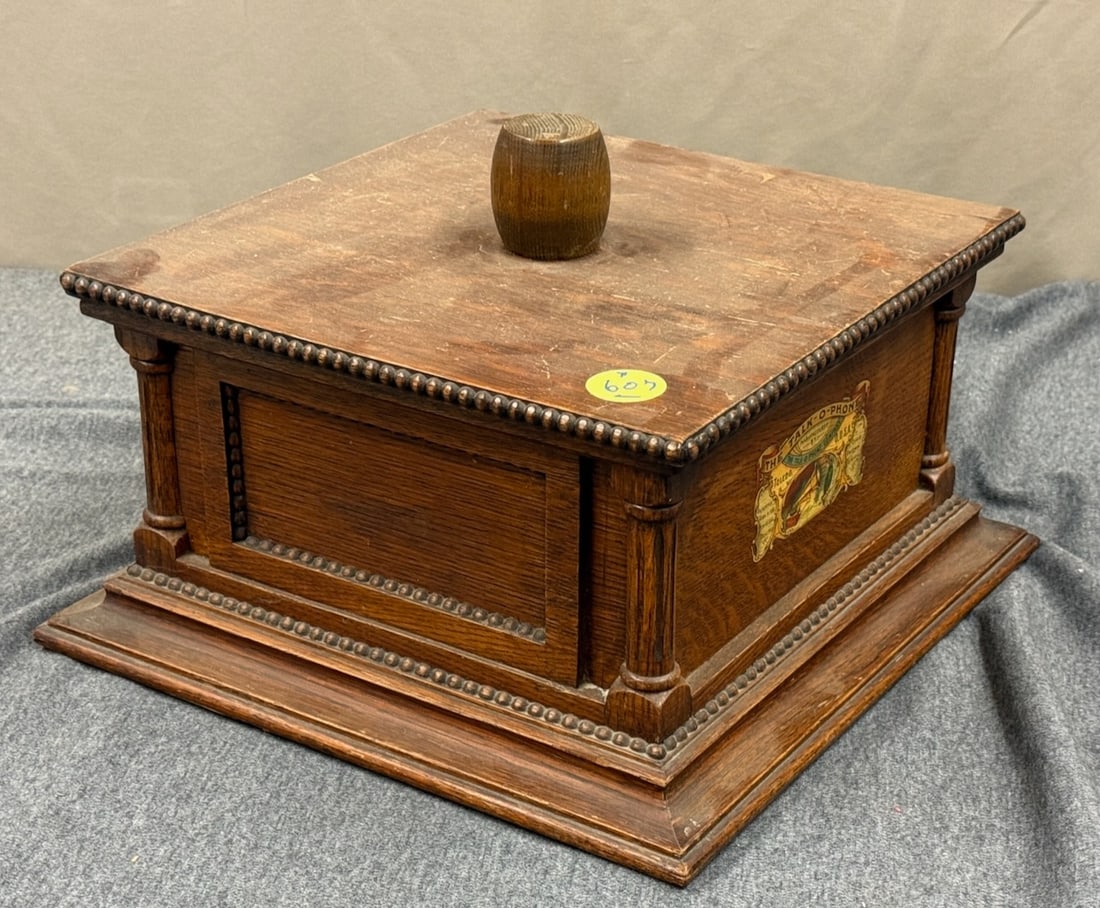 Talkophone phonograph case (1 of 2)