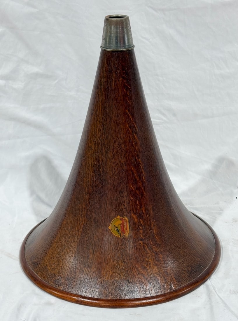 Gfell Wood Smooth Oak Horn (1 of 3)