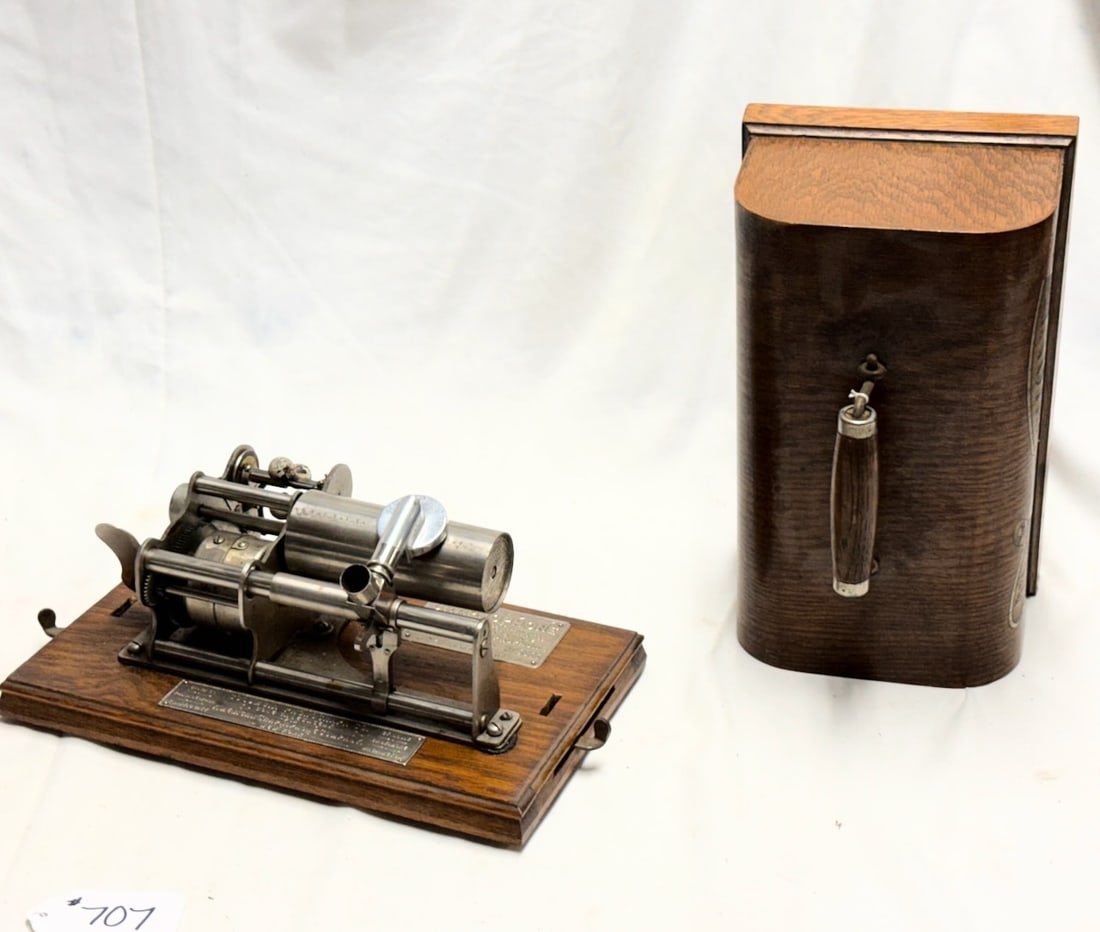 Columbia B Cylinder Phonograph: Reproducer, pressed key, and cover. SN-405677