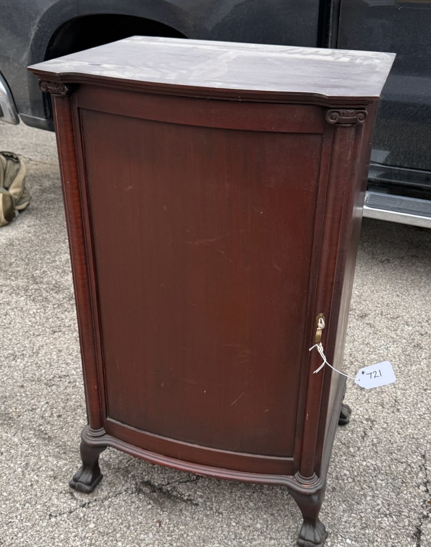 Mahogany Disc Record Cabinet (1 of 2)